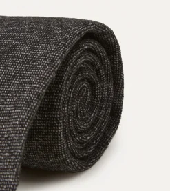 Drake’s Black Pure Cashmere Solid Hand Rolled Tie
