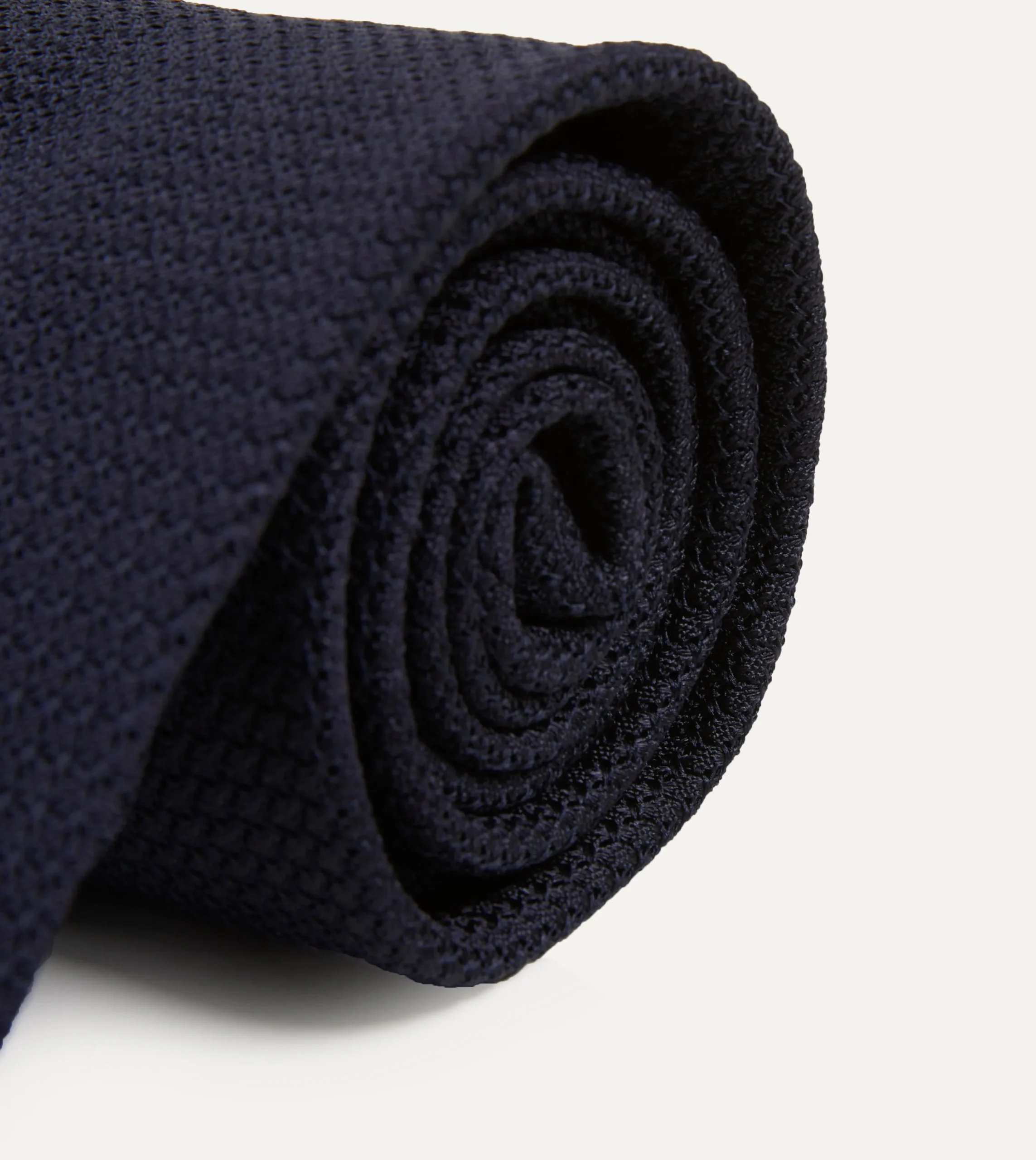 Drake’s Dark Navy Hand Rolled Large Knot Grenadine Tie