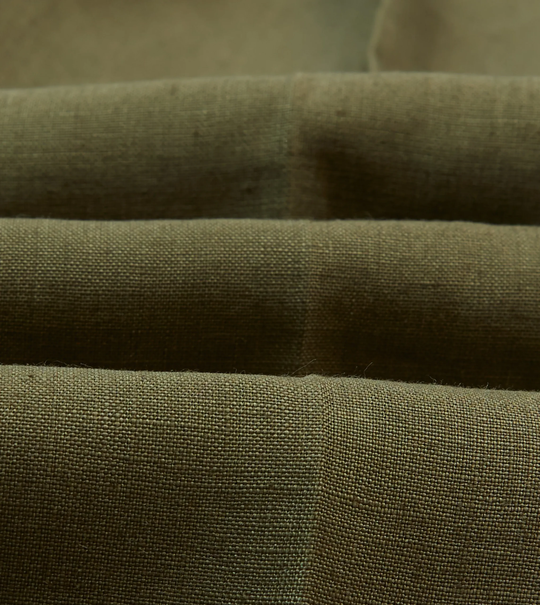 Drake’s Irish Linen Single Pleat Trouser